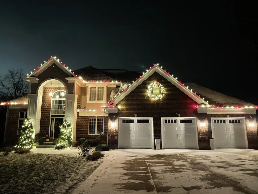 Christmas Light Installation in Cedar Falls & Waterloo