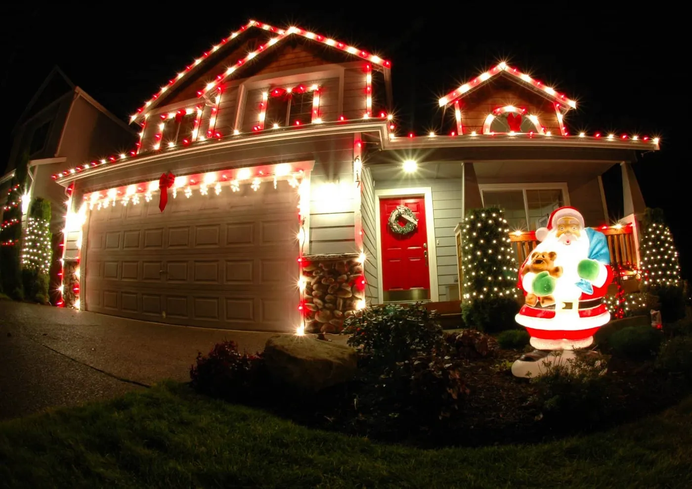 Christmas Light Installation | Lawn Pros