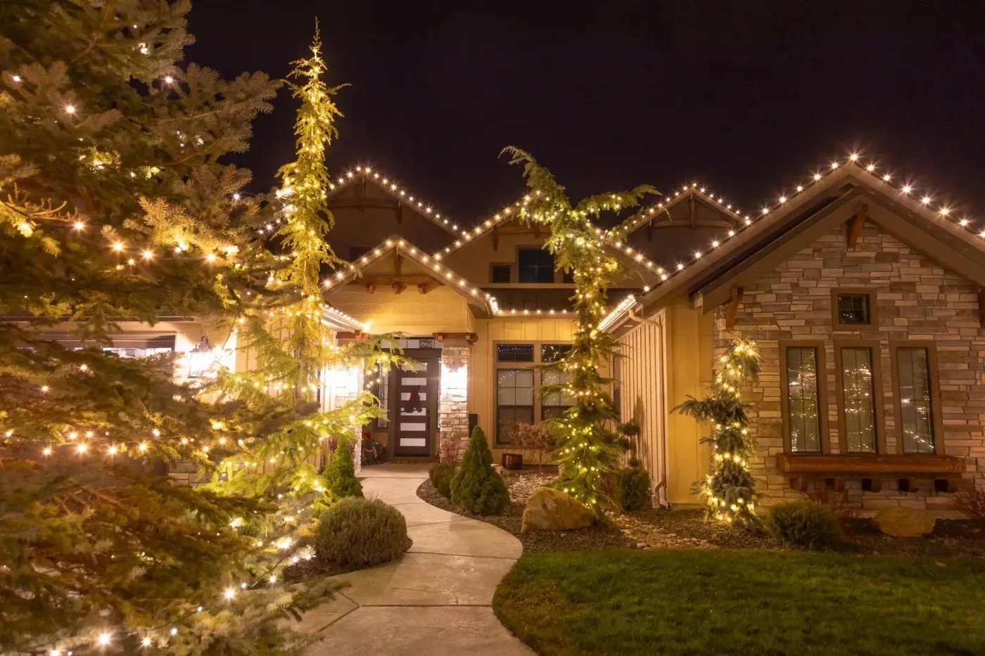 Christmas Lights Installation St. George, UT | Zing Services