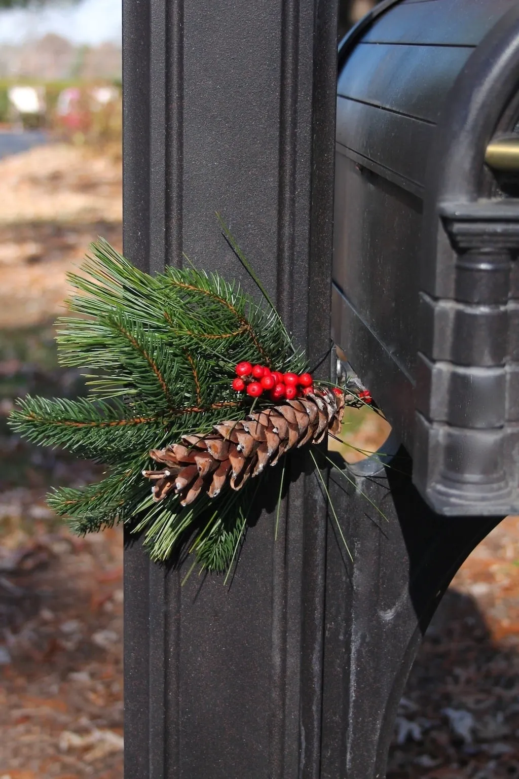 Christmas Mailbox Decorations | Julie Blanner
