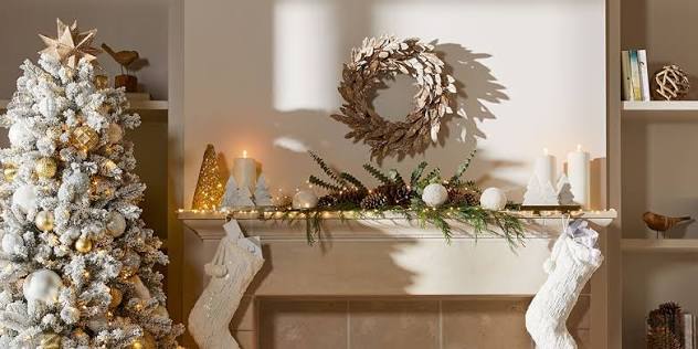 Christmas Mantel Décor Ideas for Your Fireplace - Homedepot.ca