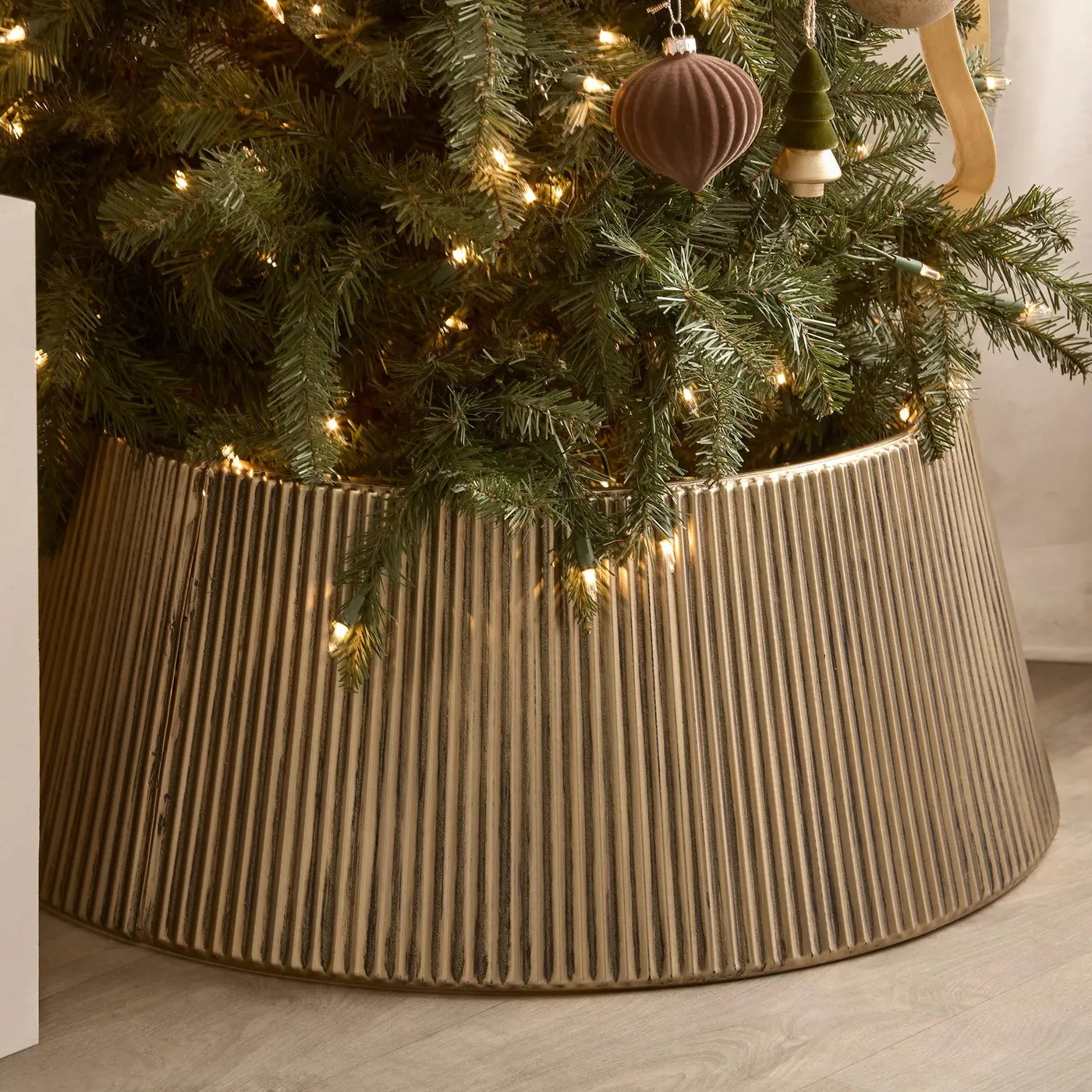 Christmas Ornaments & Tree Skirts β Bouclair