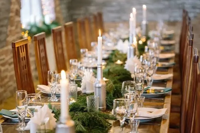 Christmas table decoration ideas - Westbury Garden Rooms