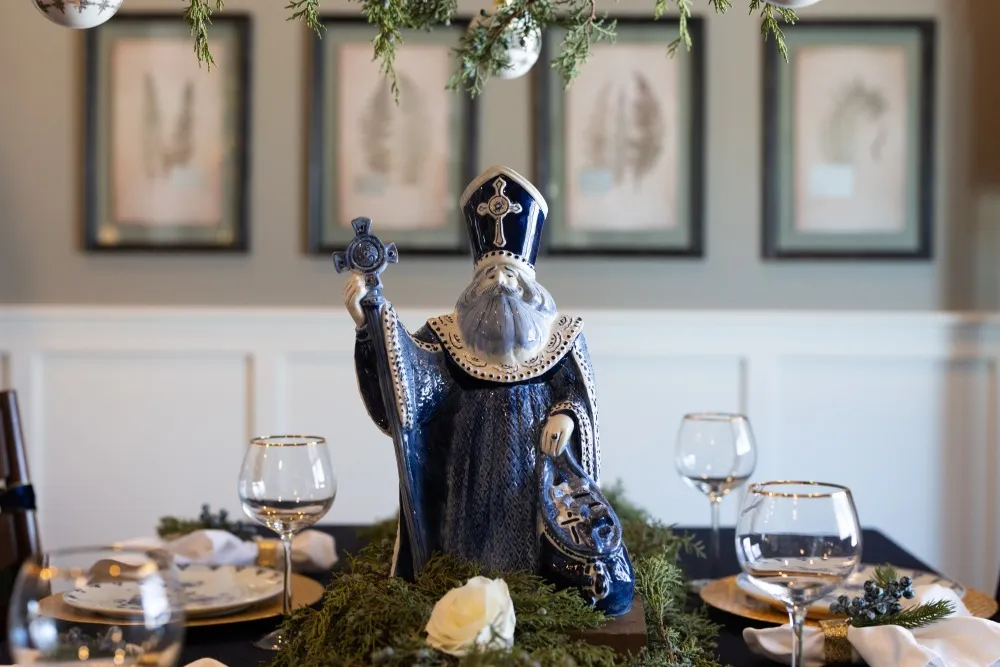 Christmas Tour of Homes - December 5, 2026 - Visit Pella, Iowa