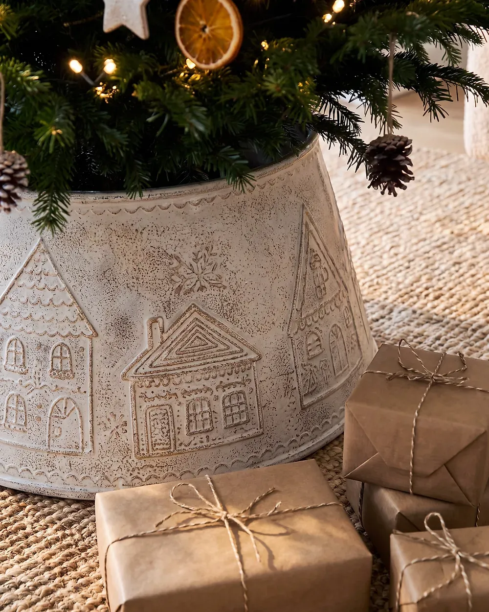Christmas Tree Collar HEINOLA 72 cm Iron Off-White - Beliani.it