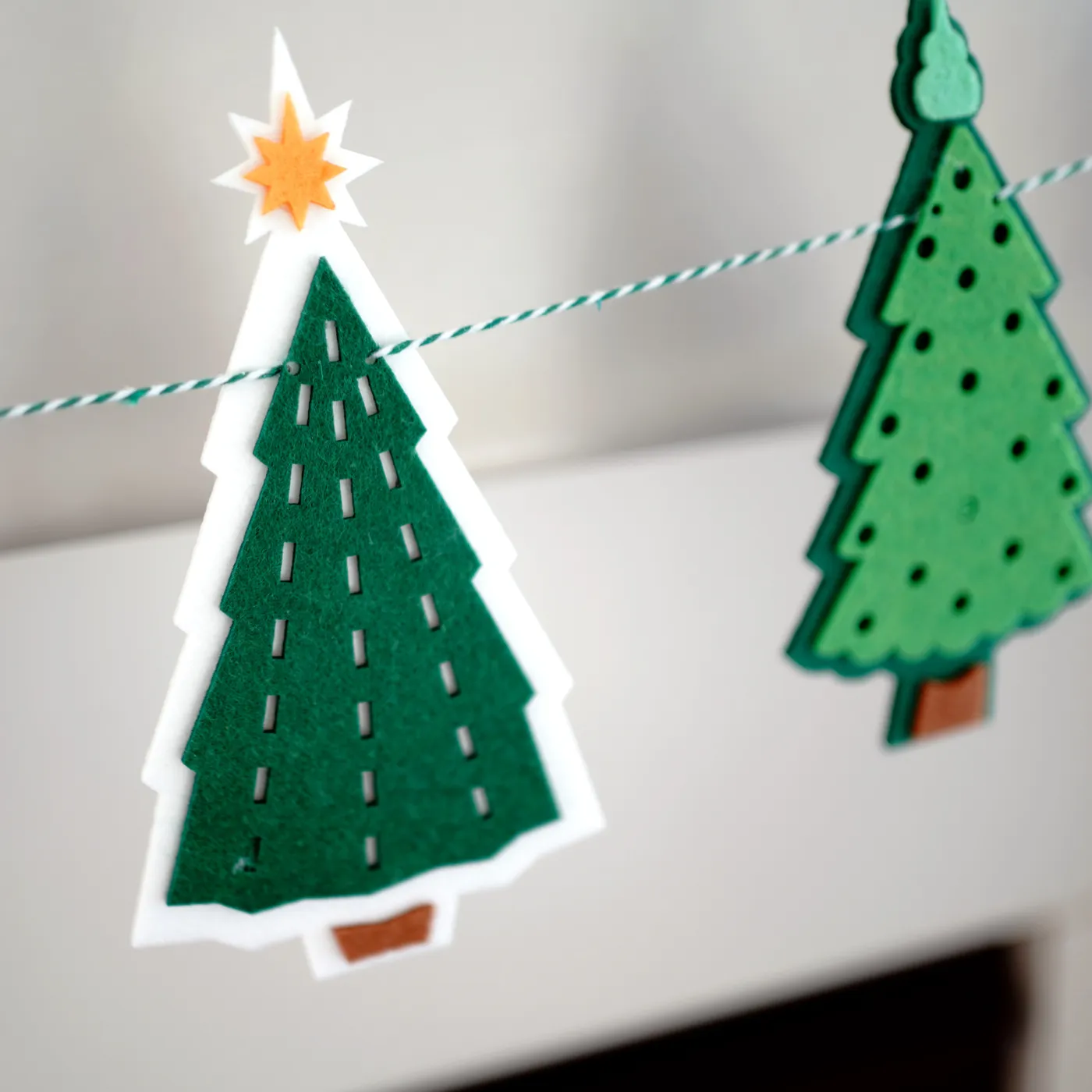Christmas Tree Felt Garland | shopdecomod