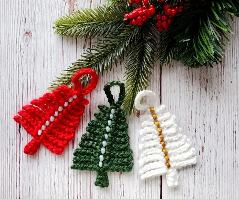 Christmas Tree Ornament: Crochet pattern | Ribblr