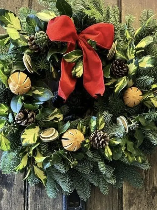 Christmas Wreath Making at Cogges | Cogges