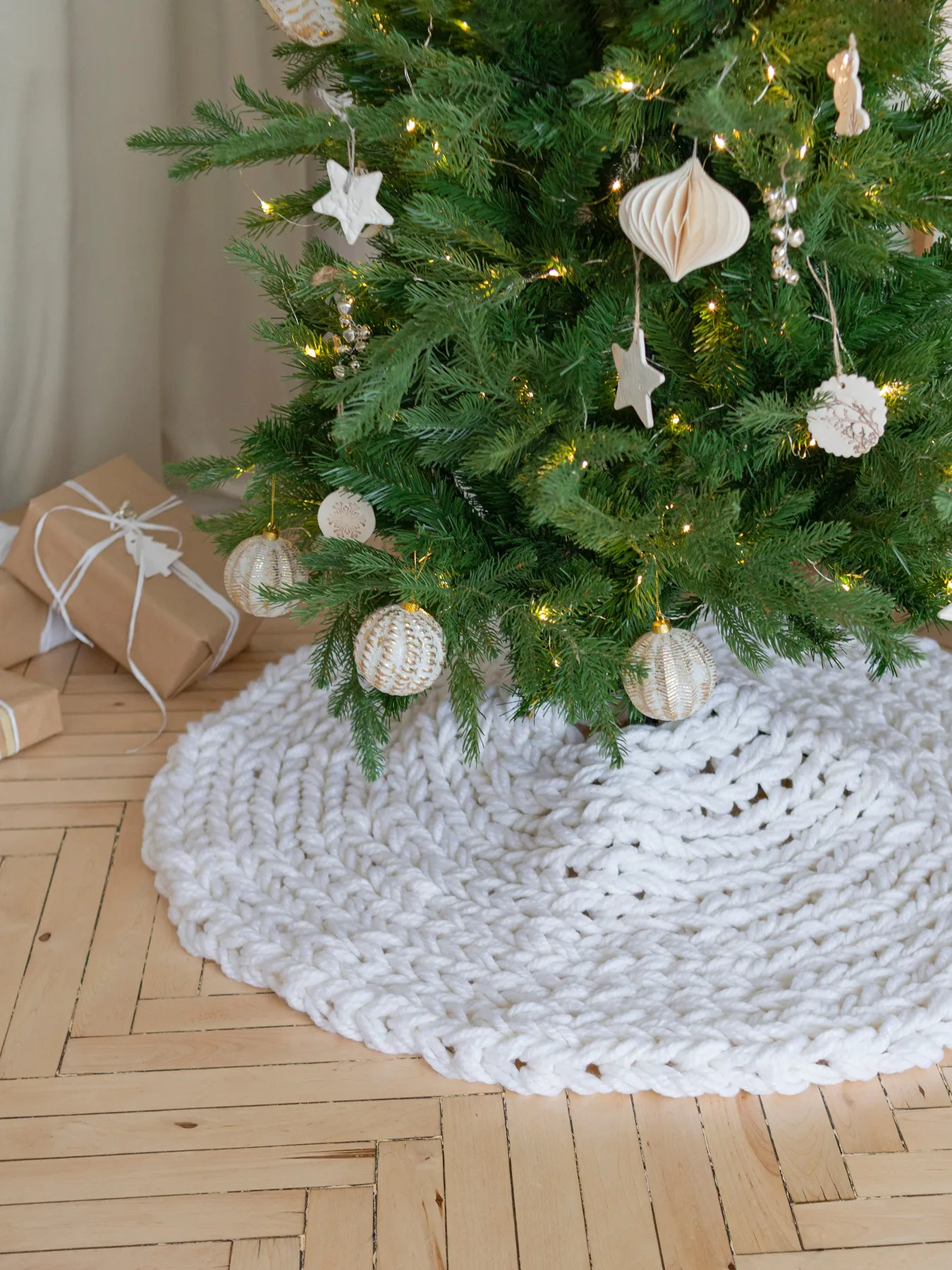 Chunky Knit Christmas Tree Skirts | Handmade | Anzy Home