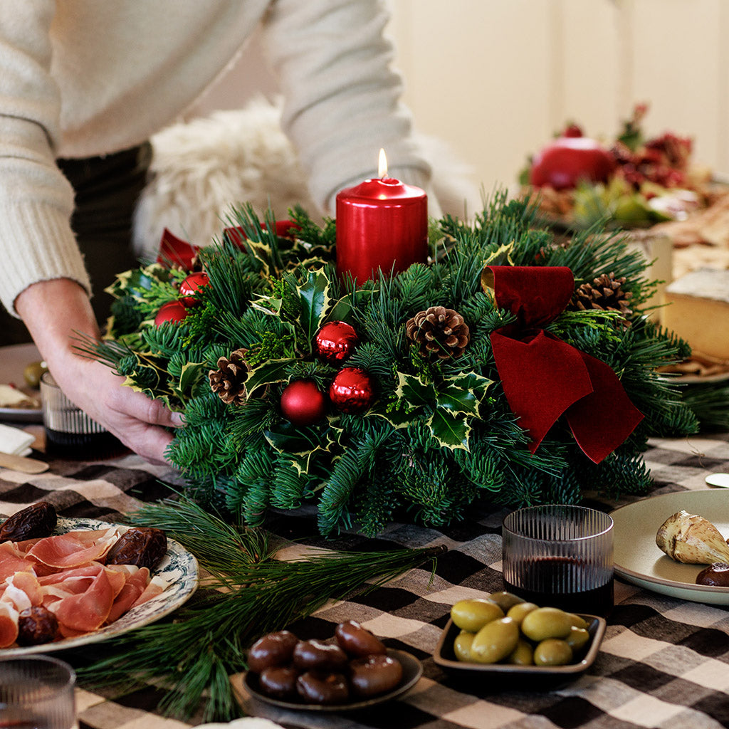 Classic Christmas, Dual Lights | Lynch Creek Farm Centerpiece