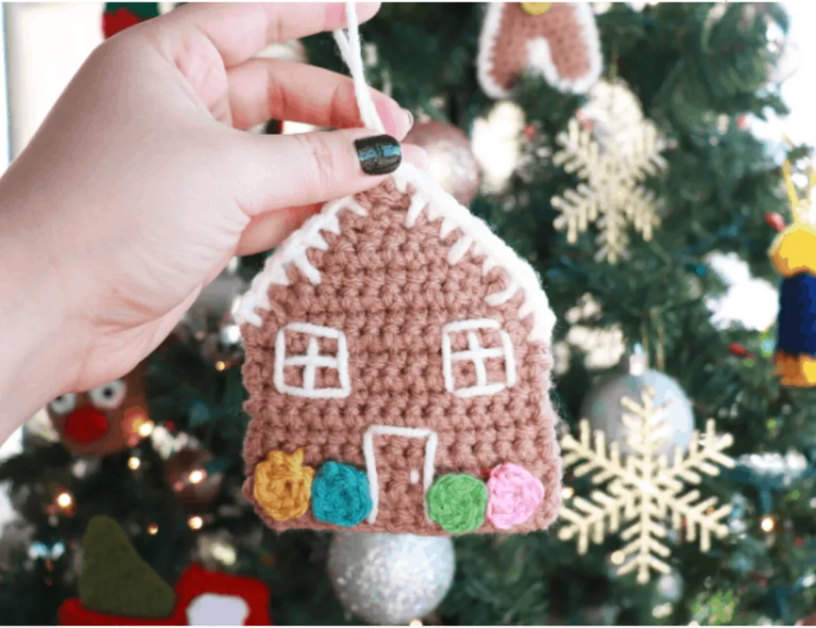 Crochet Christmas Ornaments: Easy, Fast, And Free Patterns - Maria's Blue  Crayon