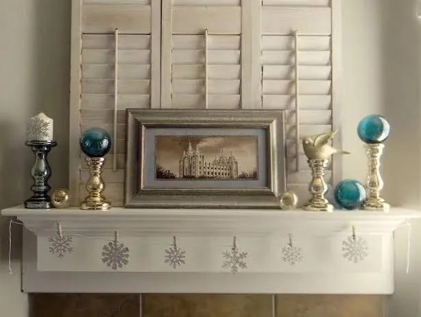 Decorate Your Mantel for Winter | HGTV