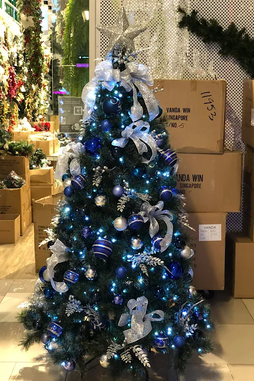 Decorated Trees – Cool Theme – Vanda Win Artificial Flowers & Plants