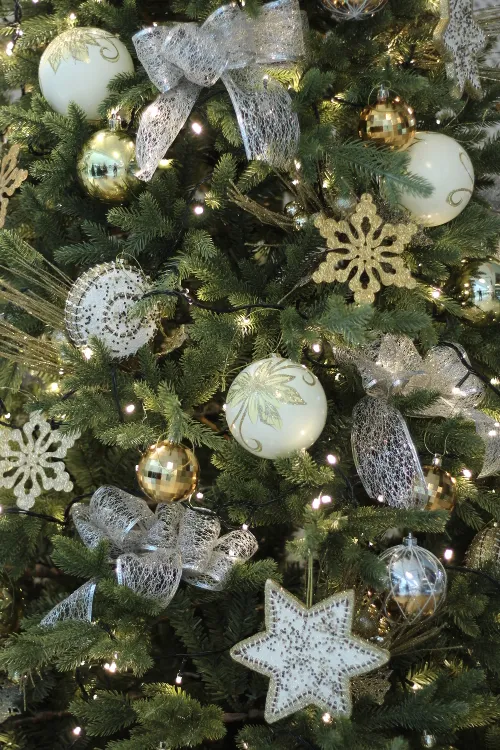Decorated Trees – Neutral Pastel Theme – Vanda Win Artificial Flowers &  Plants