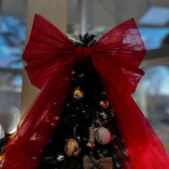 Decorative Christmas tree bow 65х200 cm large red tulle синій buy in Ukraine at a low price 699.00 UAH | Ideia.ua