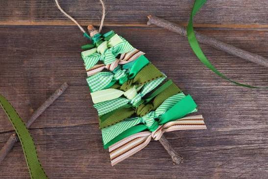Diy Christmas Tree Ornaments How To Make Dried Citrus Christmas Ornaments