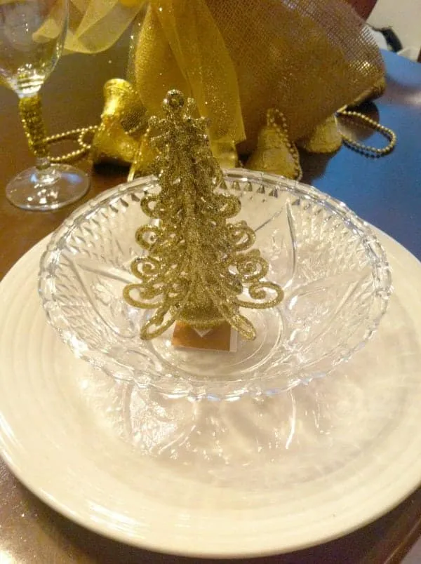 Dollar Store Decorating for Christmas - Organized Island
