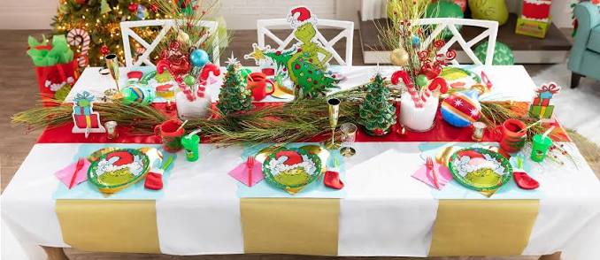 Dr. Seuss™ The Grinch Tablescape and Holiday Décor Ideas Dr. Seuss Green and Red Holiday