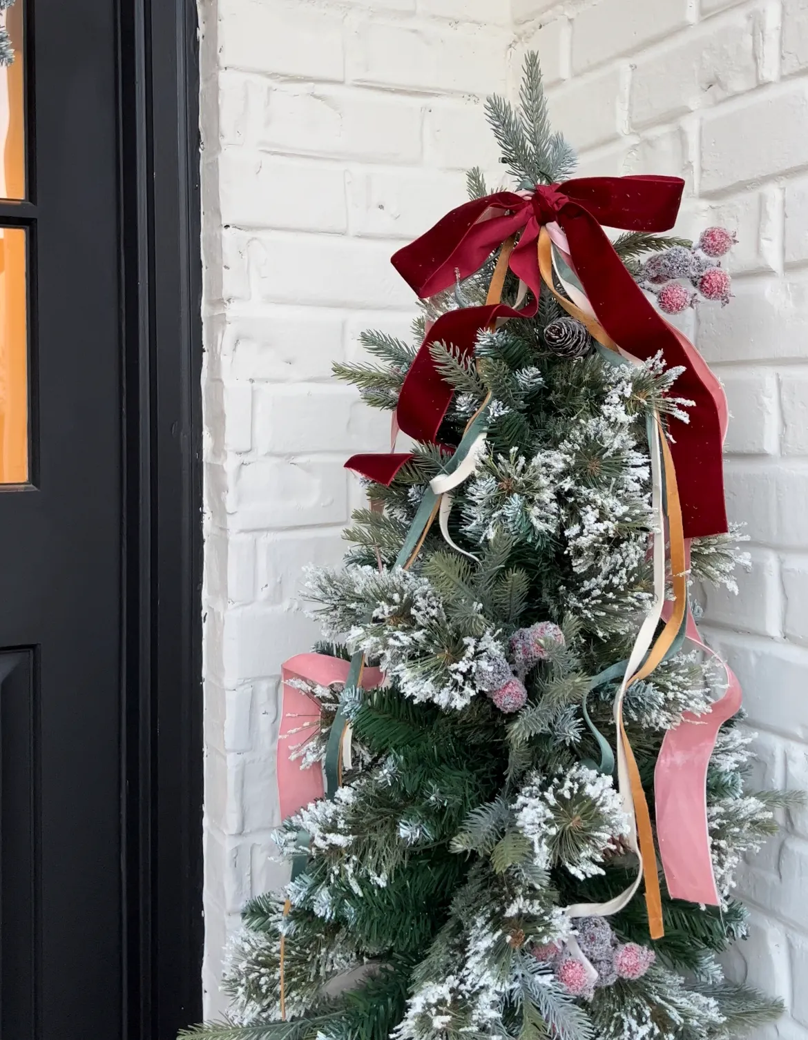 Easy Holiday Porch & Outdoor Decor Ideas (Plus Some Black Friday Tool Deals) - farmhouseish