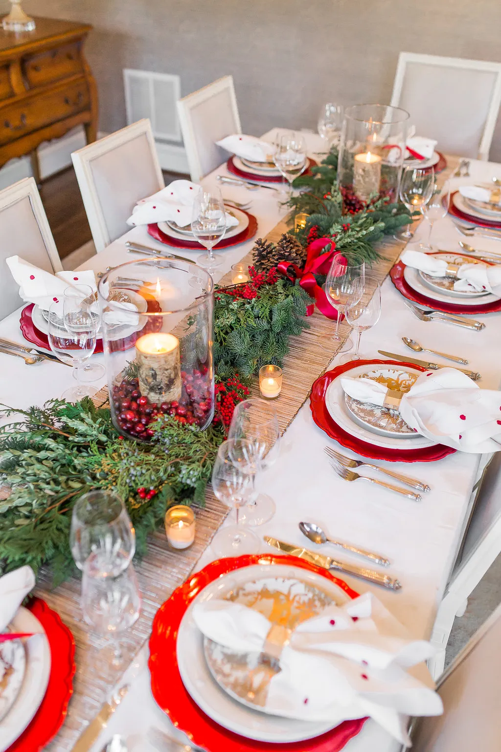 Elegant Christmas Tablescape | Setting the Perfect Christmas Table
