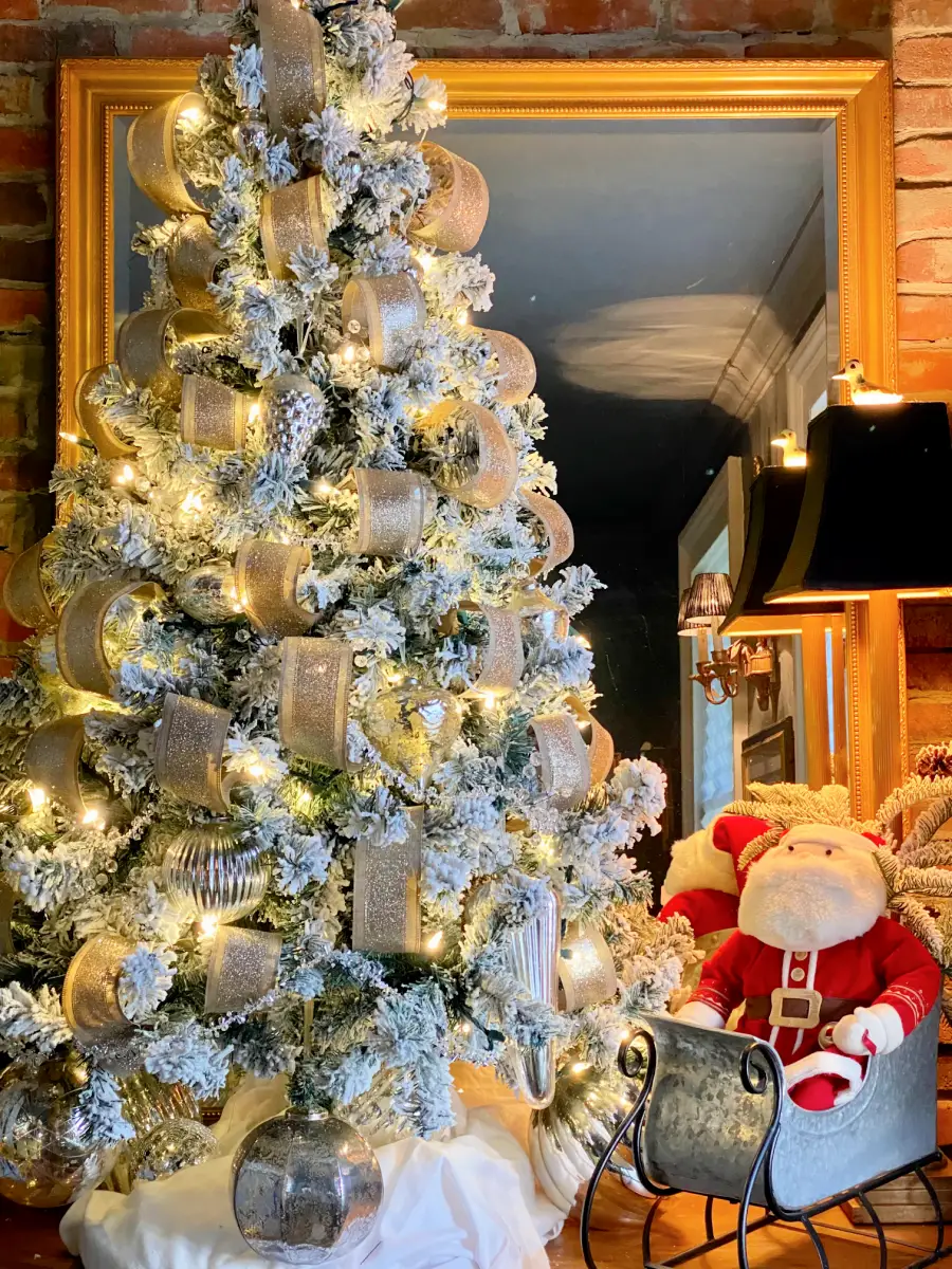 Elegant Christmas Tree Decorating Ideas You Will Love - Sweet Valley Acres