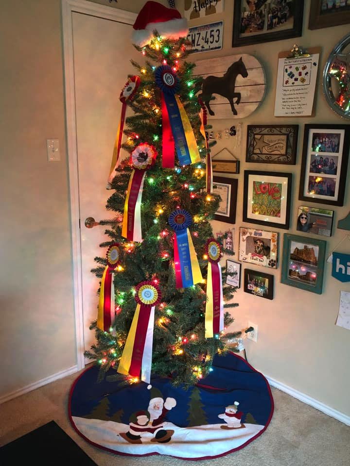 Equestrian Christmas Trees for Horse Lovers - The Plaid Horse Magazine