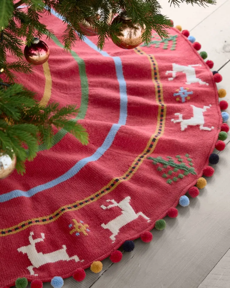 Fair Isle Hand-Knit Tree Skirt | Garnet Hill