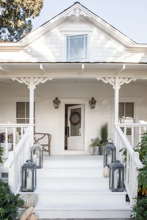 Farmhouse Porch: Summer Living at its Best - Town & Country Living