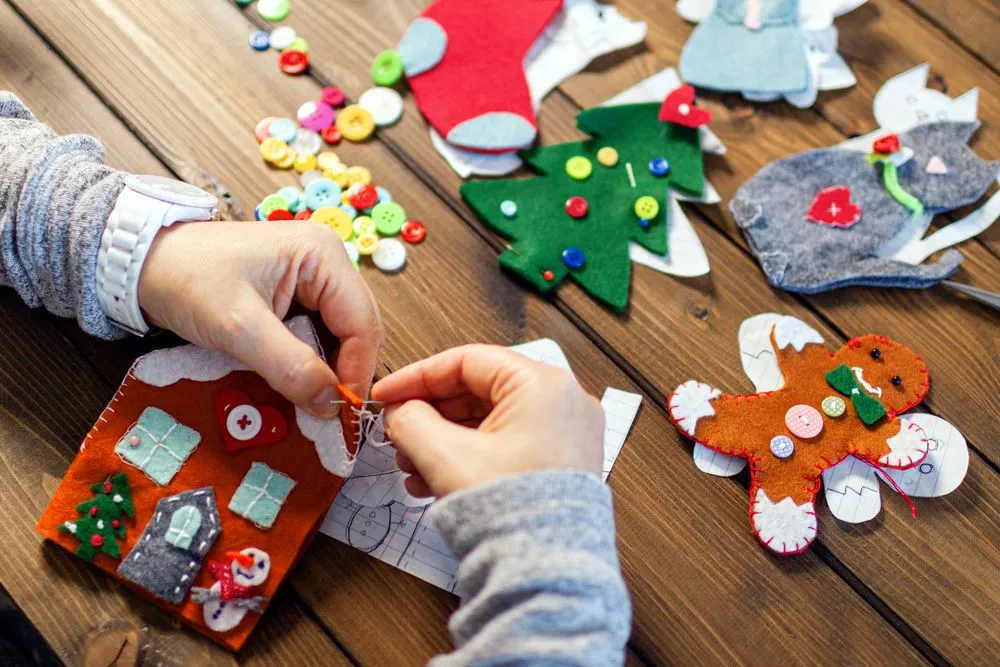 Felt Button Ornament 25 DIY Felt Christmas Ornaments To Make With The Kids