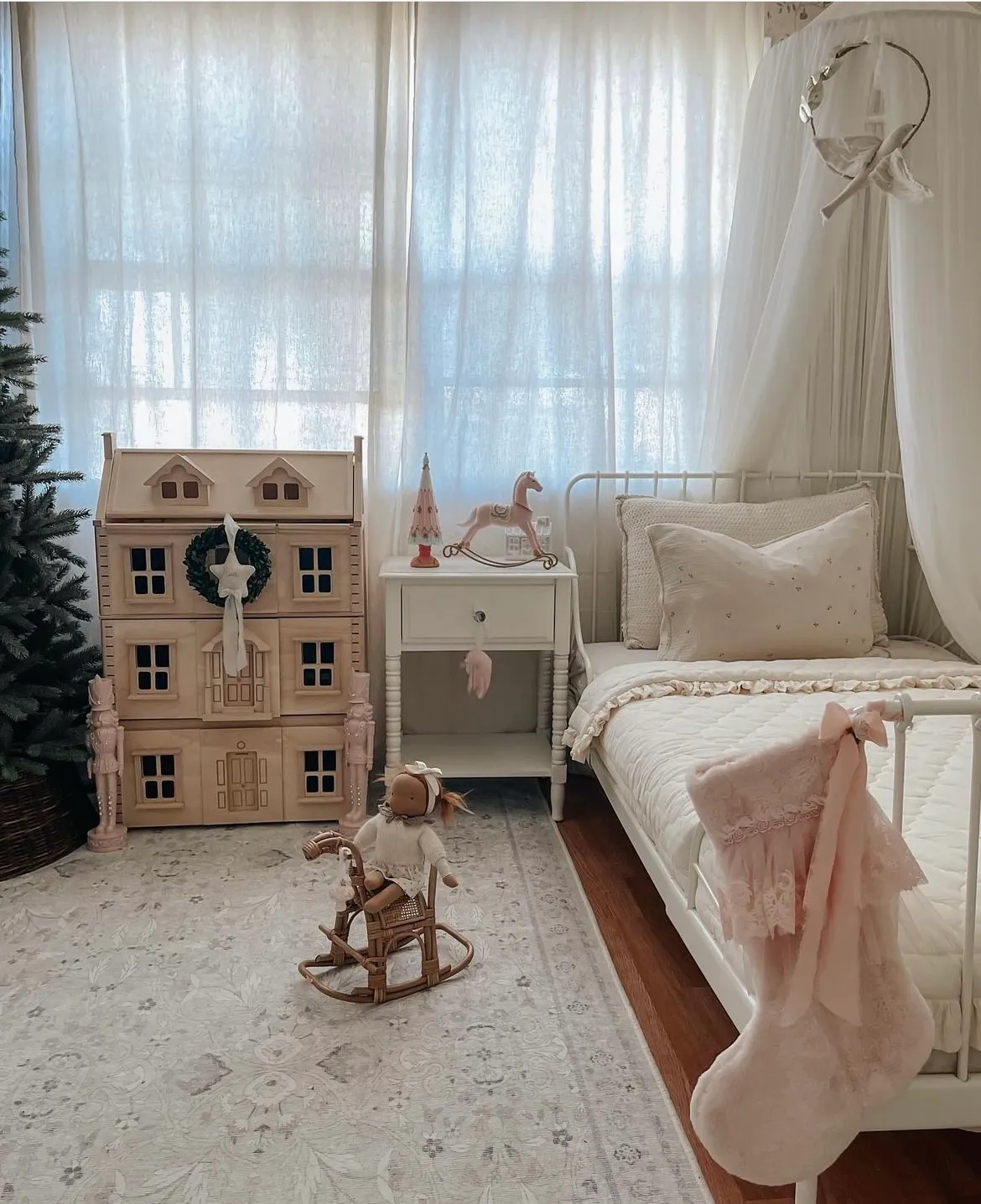 Festive Christmas Nursery Decor Ideas To Try This Season - Bjarni Baby
