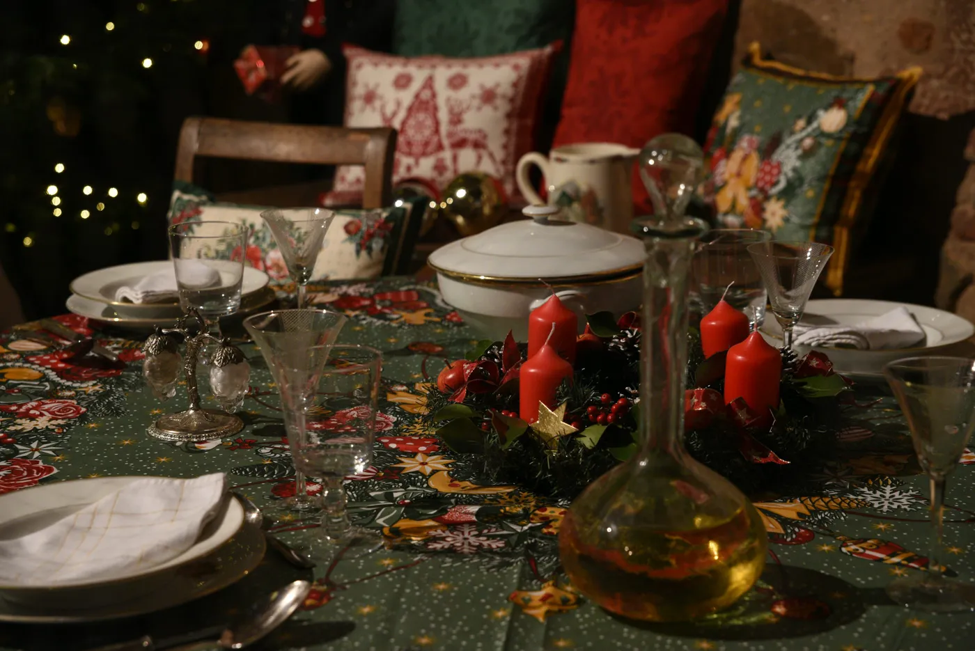 Festive dining table set with candles and decanter - Free Photo on Unsplash