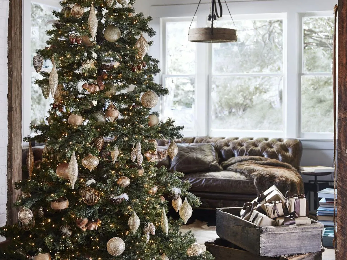 For the most real-looking faux Christmas tree, get one with built-in  imperfections | Home/Garden | nola.com