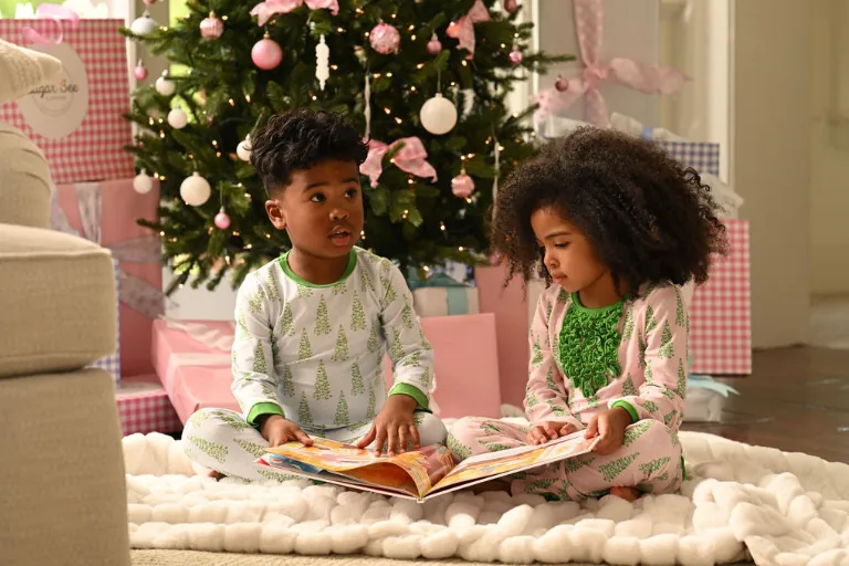 Girls' Ruffle Buttflap Christmas Pajamas – Classic Pink Christmas Tree | Family Matching 3T