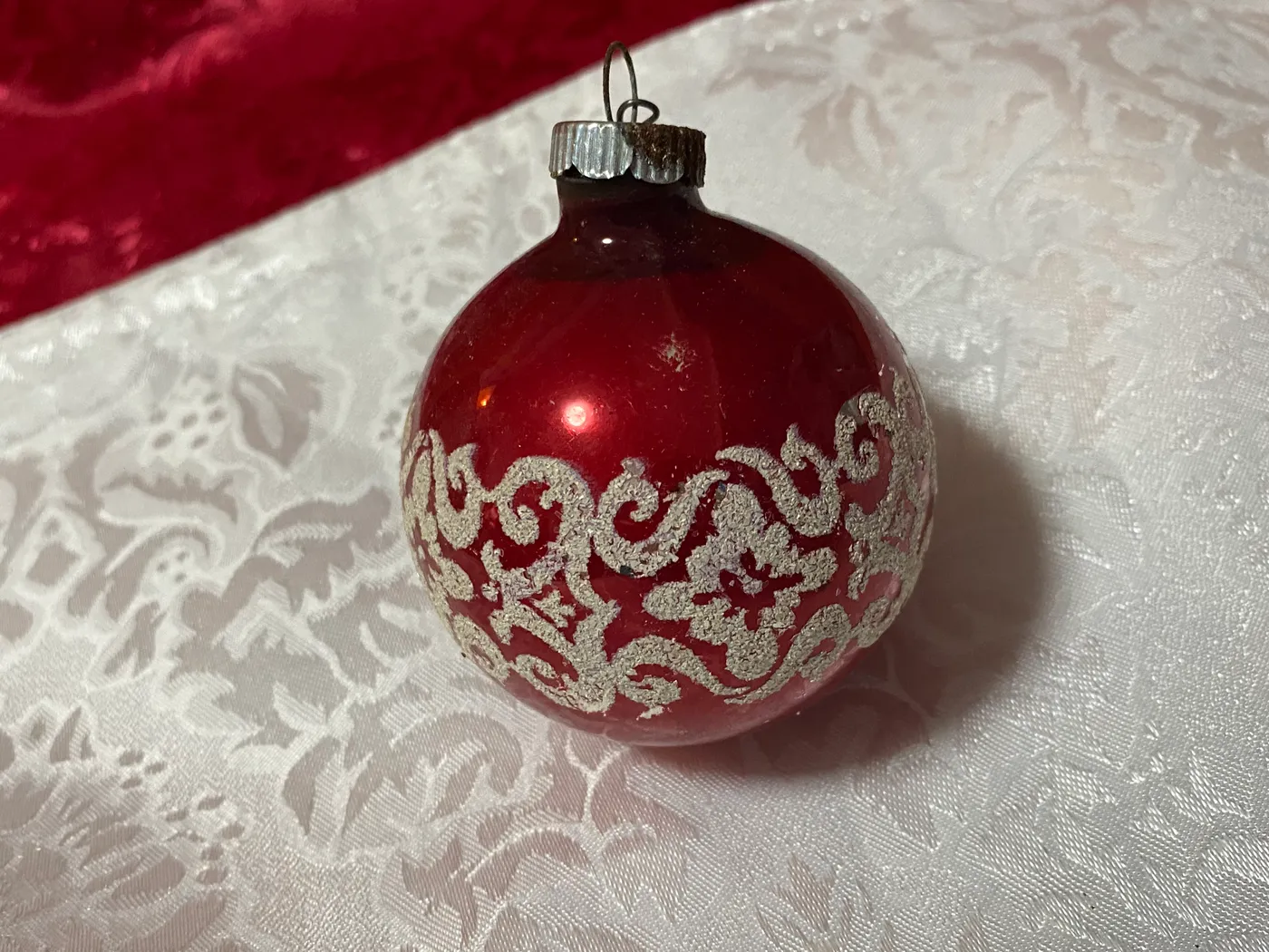 Glass Ball Ornaments Archives - Lead Safe Mama