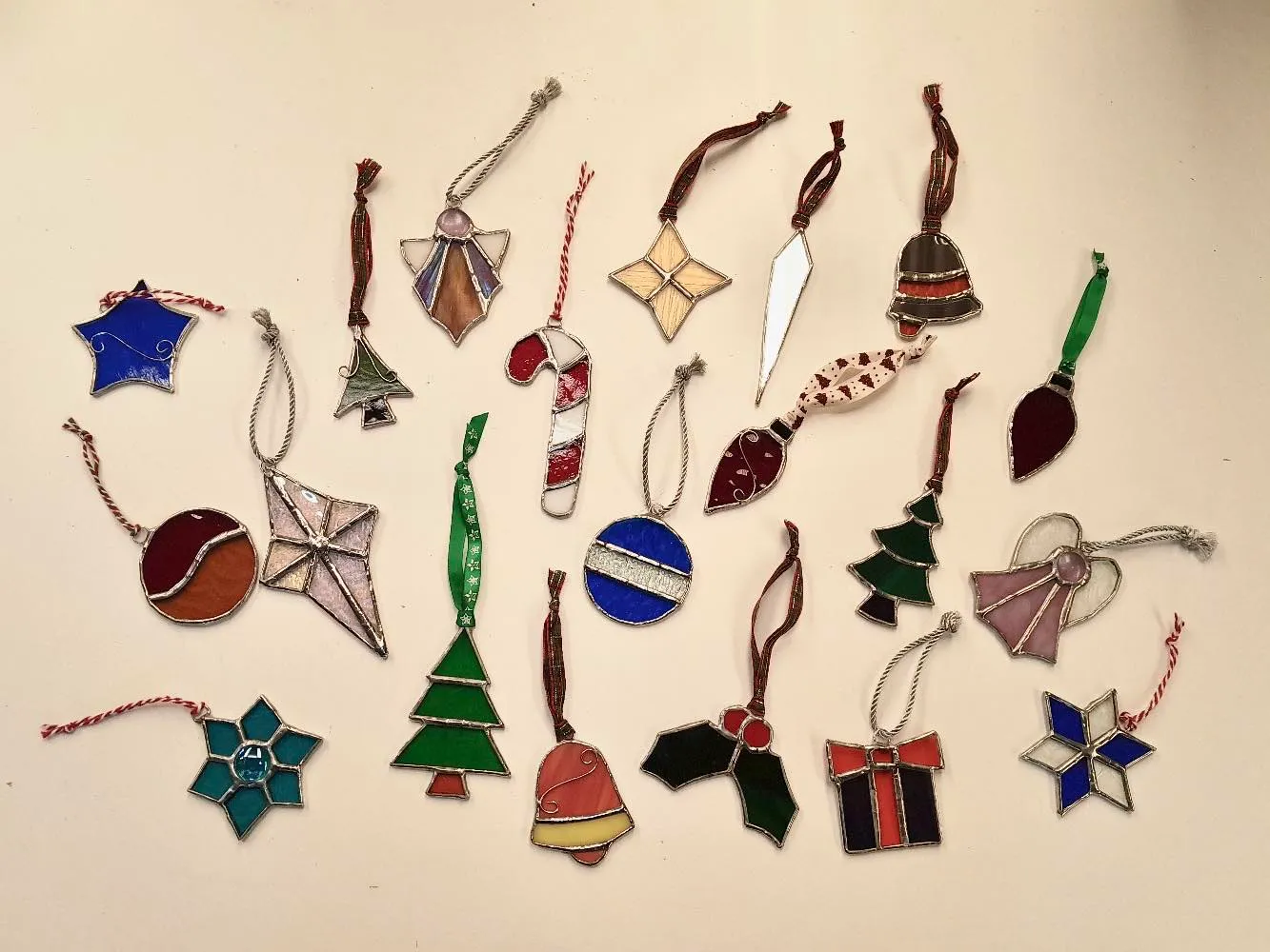 Glass Christmas Decoration Class - Tong and Chic Creations
