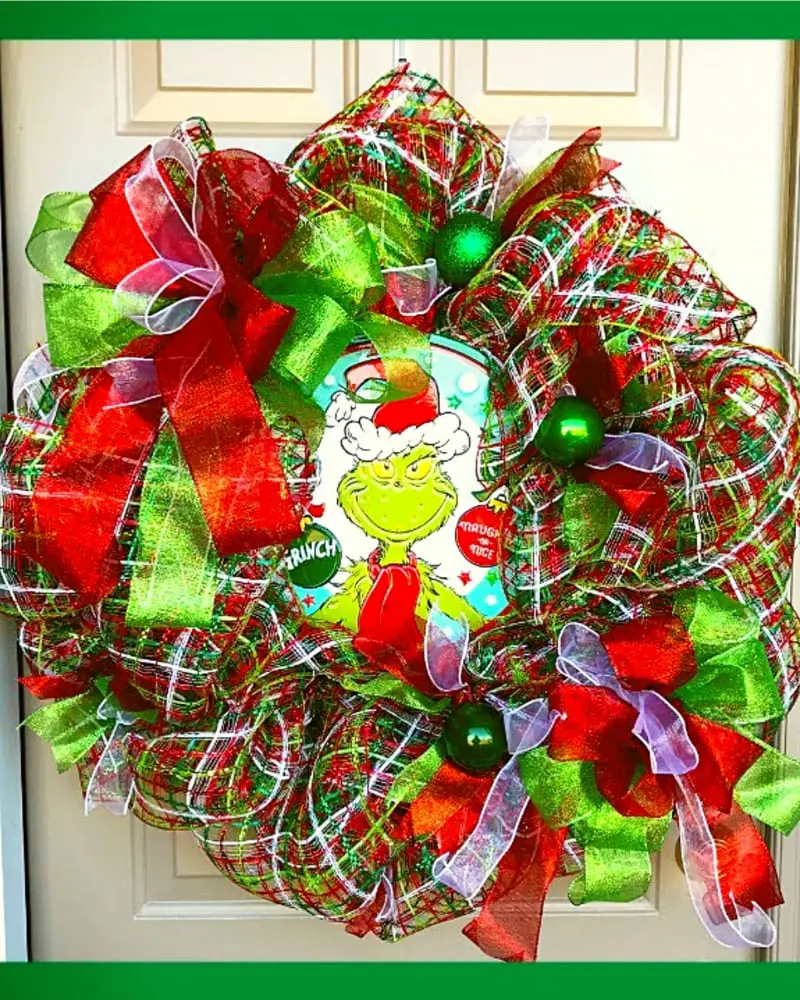Grinch Christmas Decorations-DIY Decor, Trees, Wreath Ideas & More For 2026