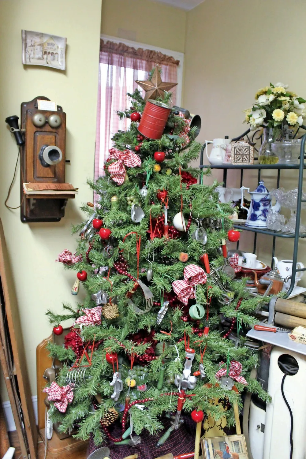 Historic holiday decor in the Village of Rockville Centre | Herald Community Newspapers | www.liherald.com