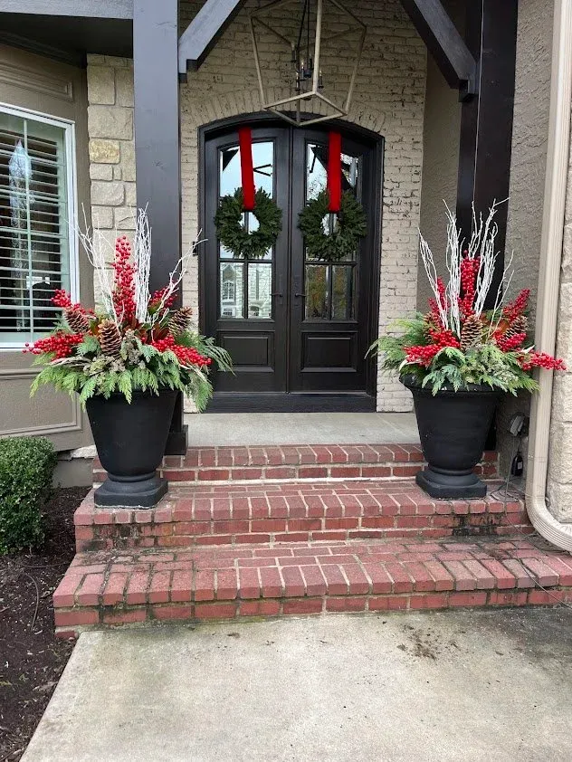 Holiday Decor/Lighting β Canopy Lawn & Landscape