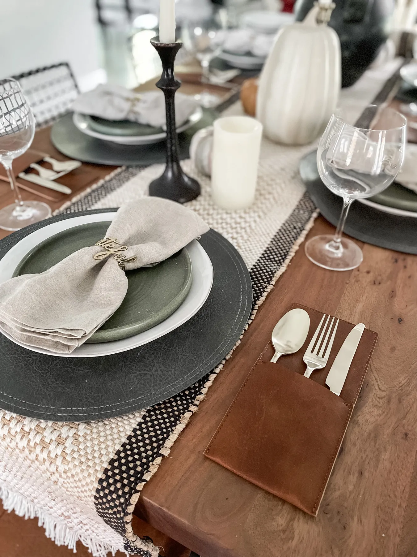 Holiday Dining Table Ideas - lauren ashley hansen - home, lifestyle