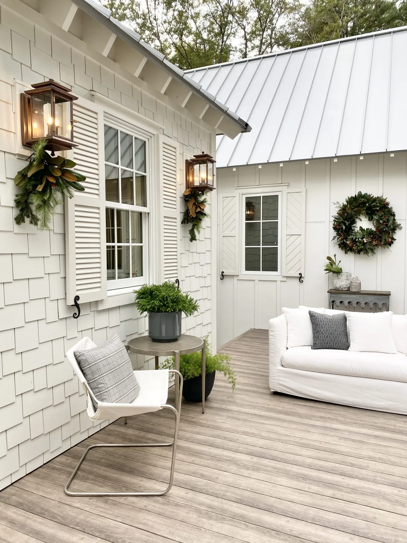 Holiday Styling with Sunbrella at the 2020 Southern Living Idea House