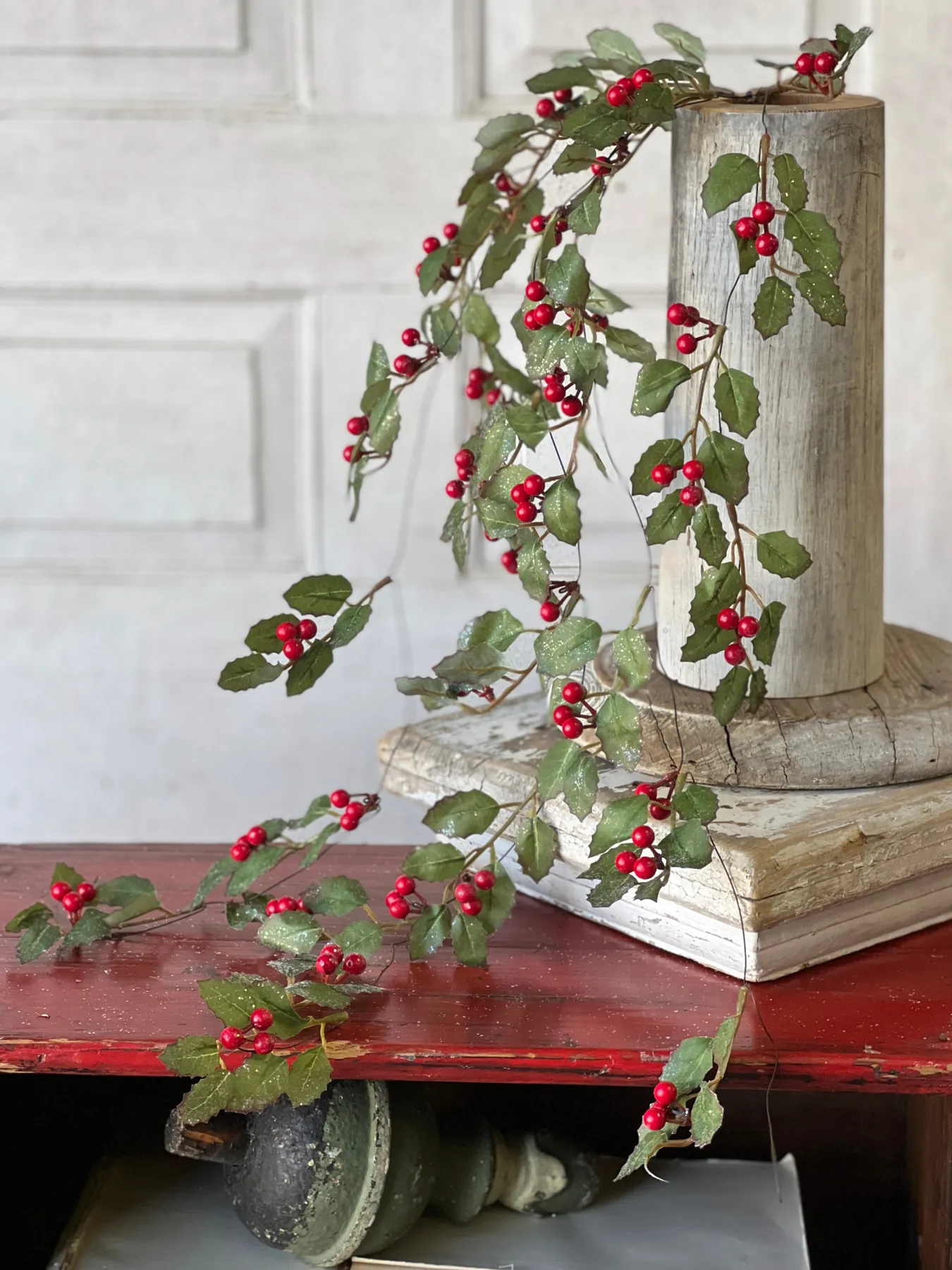 Holly Hanging w/ Berry | 40' | JUST ARRIVED! - Lancaster Home & Holiday