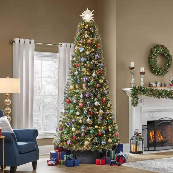 Home Accents Holiday 23PG90080 9 ft. Pre-Lit LED Sparkling Amelia Frosted  Pine Artificial Christmas Tree - MartDiscover.com