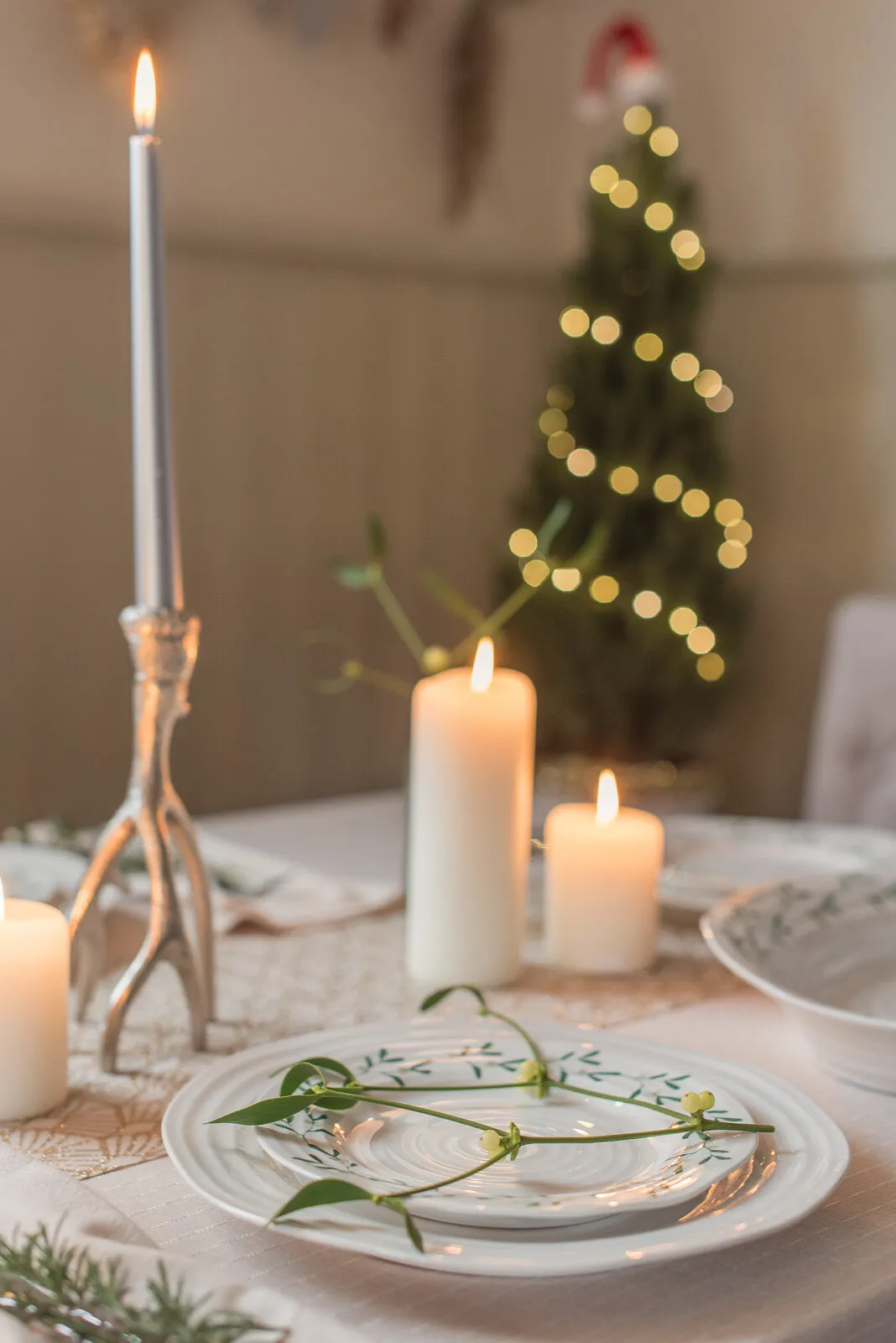 How I'm styling the Christmas table this year – and top tips for yours |  Fifi McGee