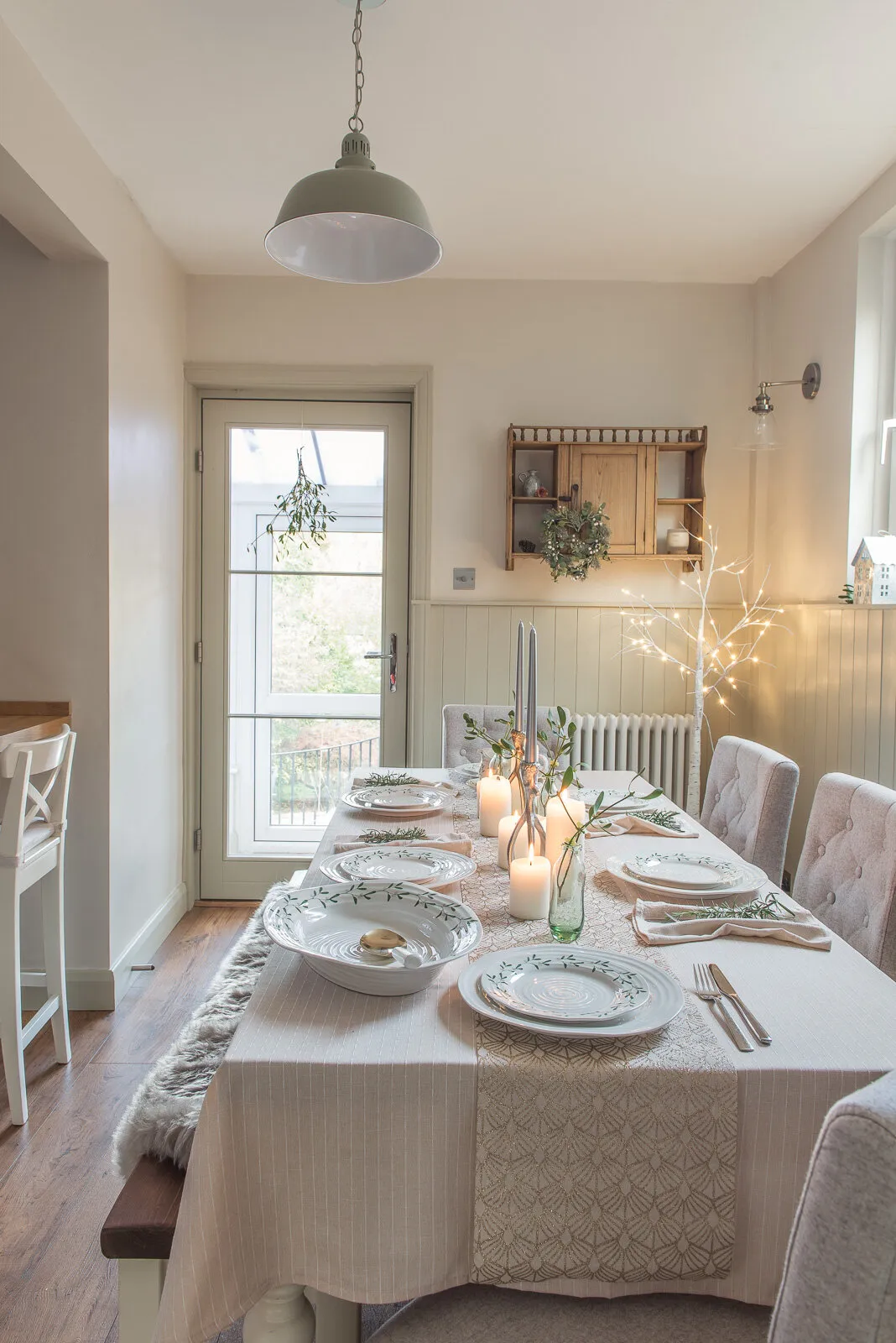 How I'm styling the Christmas table this year – and top tips for yours |  Fifi McGee