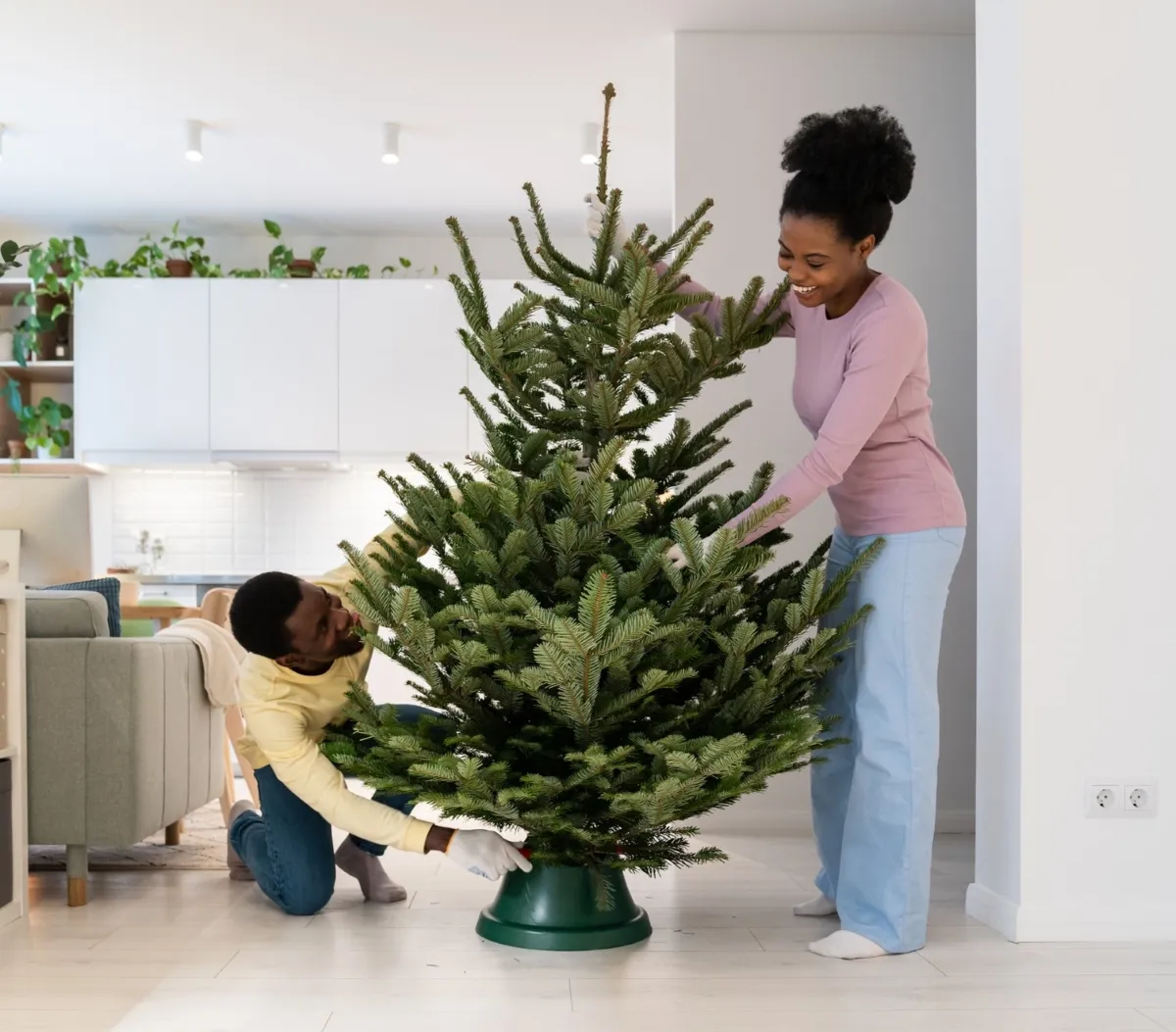 How Long Will My Christmas Tree Last? | Choosing a Long-Lasting Tree - Bob  Vila