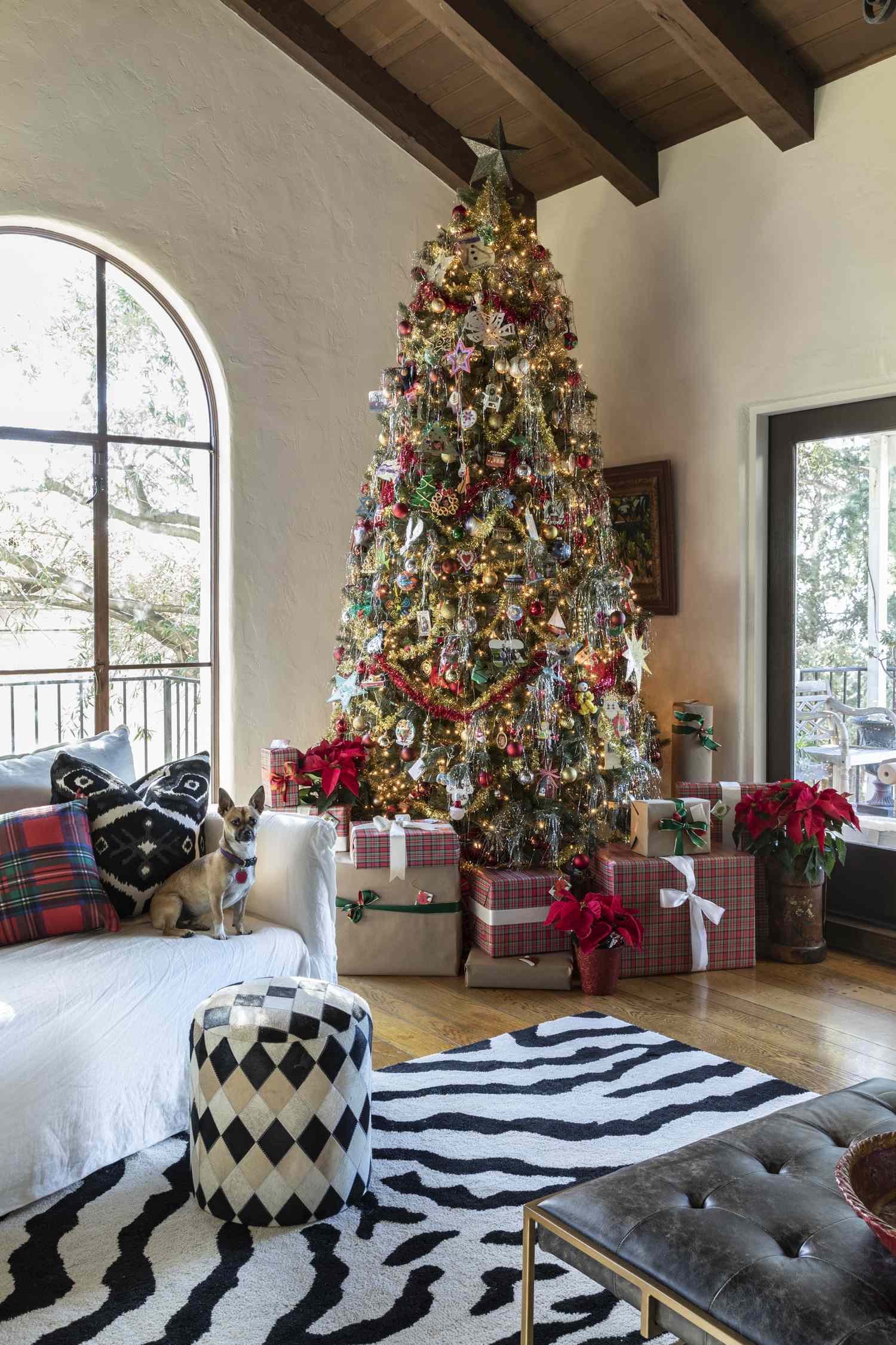 How Much Garland You Need for Doors, Mantels, Stairs, and More