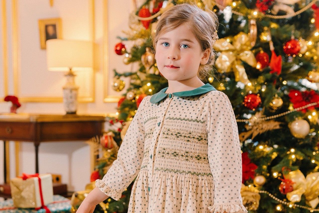 How to Choose the Best Christmas Dress for Your Little Girl
