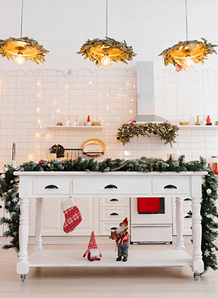 How to Create the Thrilling Magic of Scandinavian Christmas Decorating