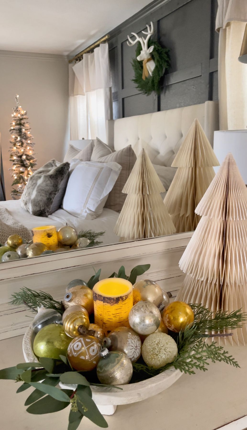How To Decorate A Beautiful Festive Christmas Bedroom * Hip & Humble Style