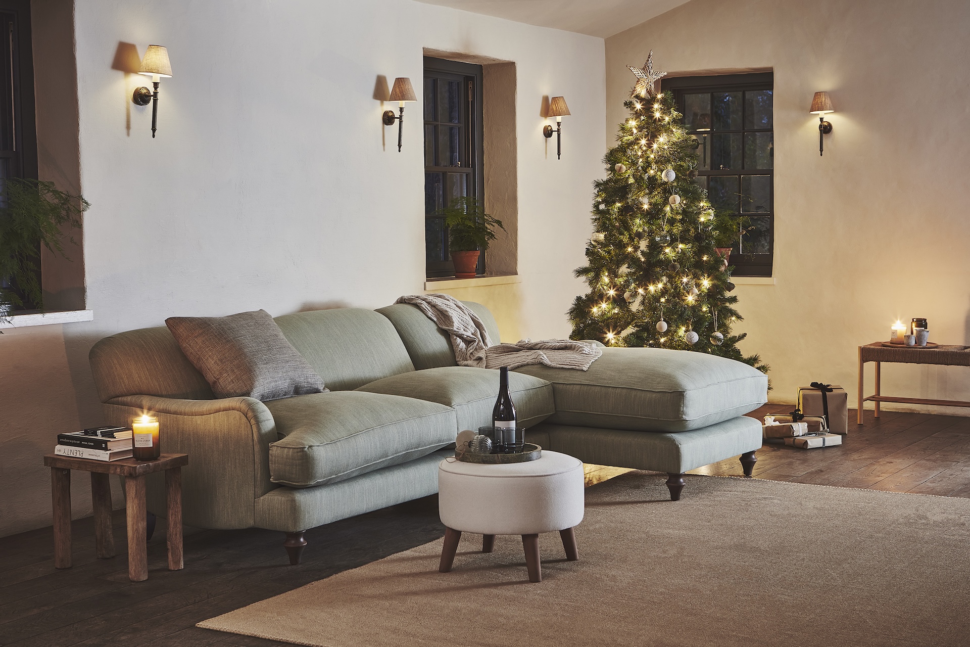 How to Decorate a Small Christmas Living Room | Darlings of Chelsea